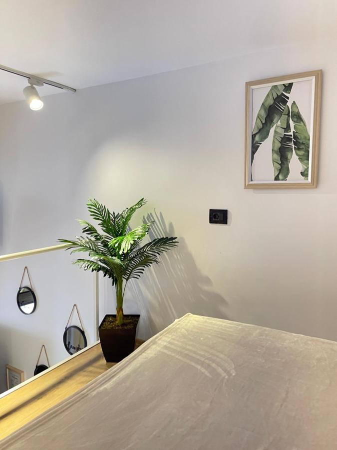 Duplex Lungomare Suites Vlore Ngoại thất bức ảnh