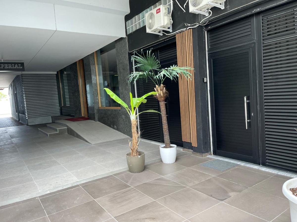 Duplex Lungomare Suites Vlore Ngoại thất bức ảnh