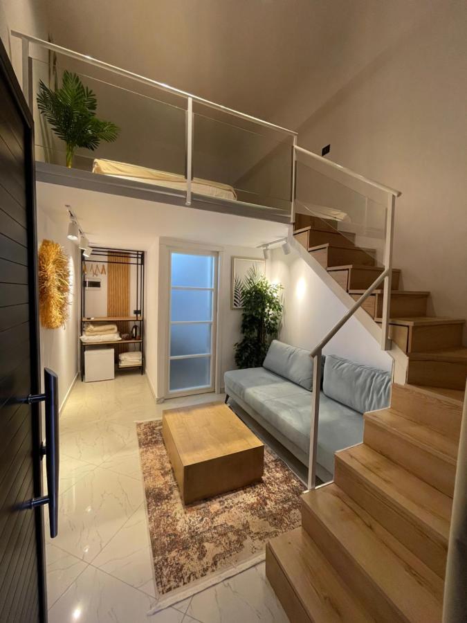 Duplex Lungomare Suites Vlore Ngoại thất bức ảnh