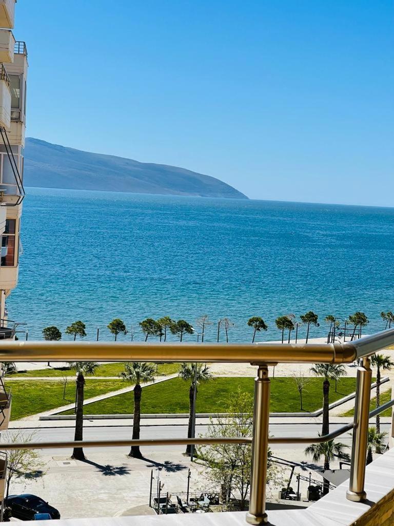 Duplex Lungomare Suites Vlore Ngoại thất bức ảnh