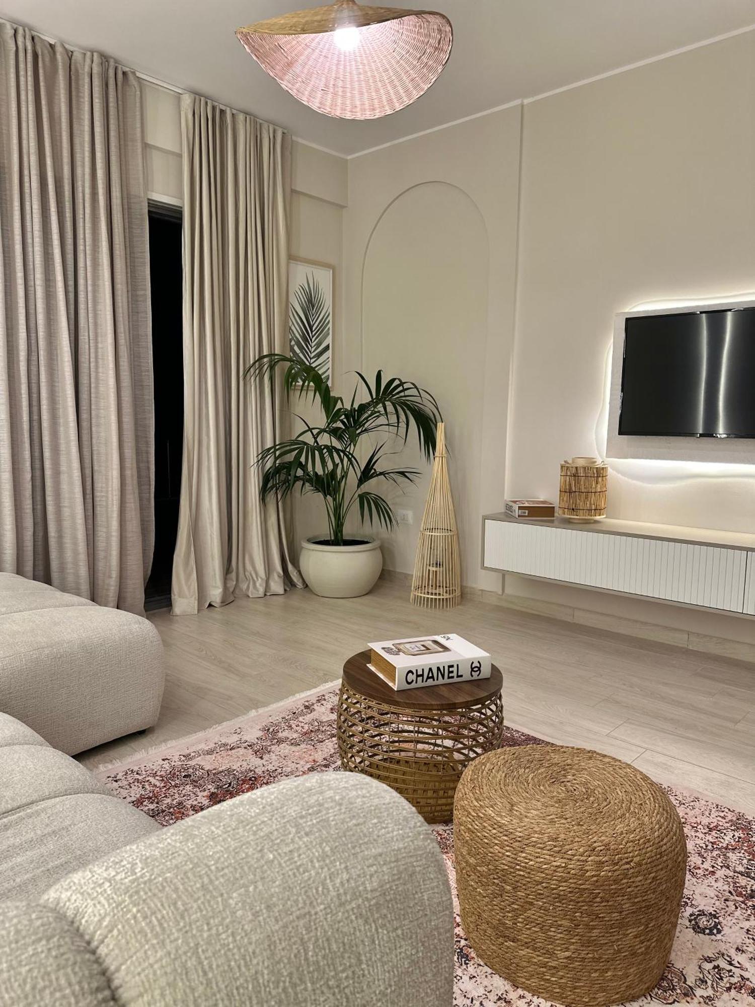 Duplex Lungomare Suites Vlore Ngoại thất bức ảnh